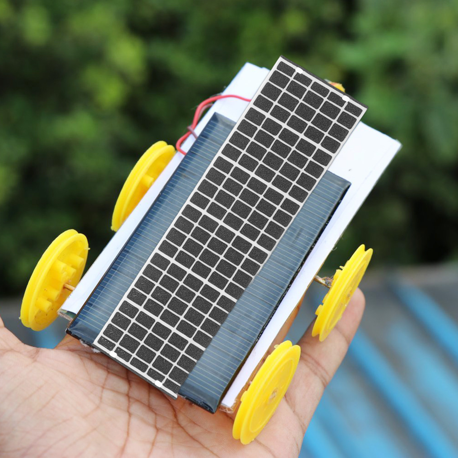 Renewable Energy Diorama - Miniaturowy panel słoneczny w skali 1:64,